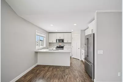 413 Grant Avenue SE, Hutchinson, MN 55350 - Photo 8