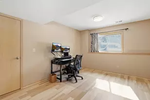 1005 Crystal Lake Rd W, Burnsville, MN 55306 - Photo 26