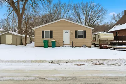 605 Le Hillier Street, Mankato, MN 56001 - Photo 1