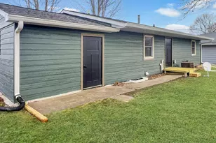 922 S State St, Fairmont, MN 56031 - Photo 4