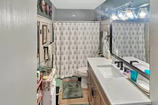 922 S State St, Fairmont, MN 56031 - Photo 16