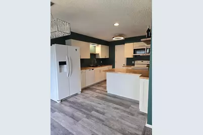 5 Crusader Avenue E #C, West Saint Paul, MN 55118 - Photo 4