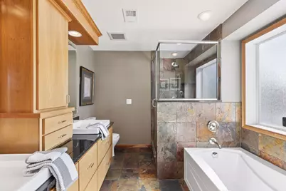 180 Red Oaks Drive, Vadnais Heights, MN 55127 - Photo 30