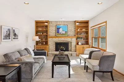 180 Red Oaks Drive, Vadnais Heights, MN 55127 - Photo 6