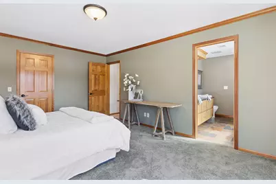 180 Red Oaks Drive, Vadnais Heights, MN 55127 - Photo 28