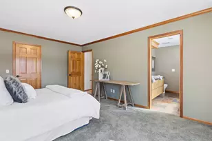 180 Red Oaks Dr, Vadnais Heights, MN 55127 - Photo 28