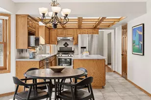 180 Red Oaks Dr, Vadnais Heights, MN 55127 - Photo 4