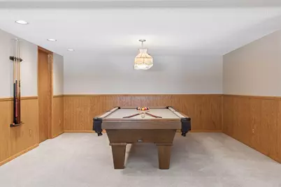 180 Red Oaks Drive, Vadnais Heights, MN 55127 - Photo 46