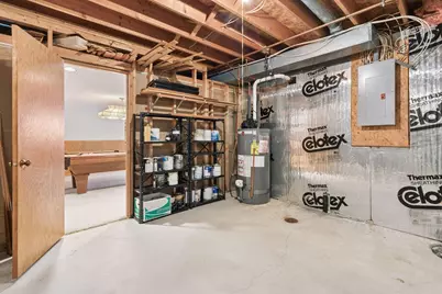 180 Red Oaks Drive, Vadnais Heights, MN 55127 - Photo 48