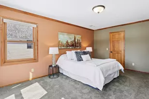 180 Red Oaks Dr, Vadnais Heights, MN 55127 - Photo 26