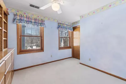 180 Red Oaks Drive, Vadnais Heights, MN 55127 - Photo 38