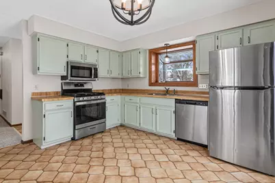 11250 Red Fox Drive, Maple Grove, MN 55369 - Photo 10