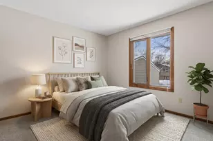 11250 Red Fox Dr, Maple Grove, MN 55369 - Photo 4