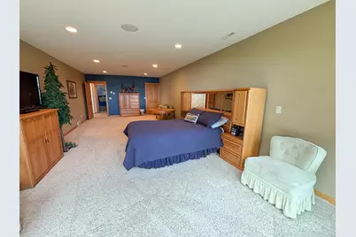 521 E Summit Street, Battle Lake, MN 56515 - Photo 32