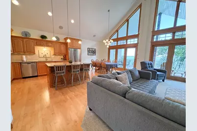 521 E Summit Street, Battle Lake, MN 56515 - Photo 8