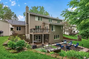 10261 Phaeton Dr, Eden Prairie, MN 55347 - Photo 32
