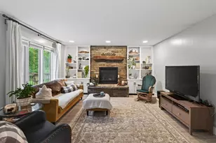 10261 Phaeton Dr, Eden Prairie, MN 55347 - Photo 8