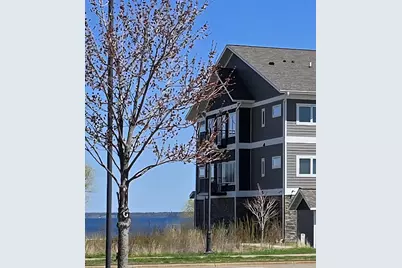 715 Lake Shore Drive NE #200, Bemidji, MN 56601 - Photo 2