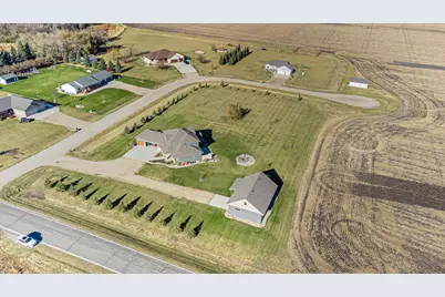 7022 9th Street N, Moorhead, MN 56560 - Photo 2