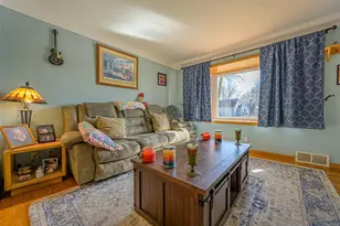 121 6th Ave NE, Hutchinson, MN 55350 - Photo 2