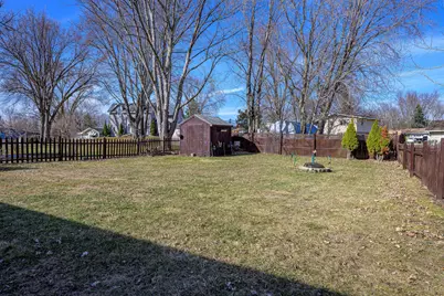 121 6th Avenue NE, Hutchinson, MN 55350 - Photo 14