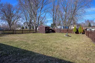 121 6th Ave NE, Hutchinson, MN 55350 - Photo 14