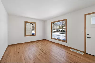 137 W 59th Street, Minneapolis, MN 55419 - Photo 4