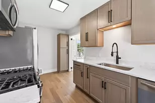 137 W 59th St, Minneapolis, MN 55419 - Photo 8