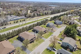 2337 Amberwood Dr, Woodbury, MN 55125 - Photo 26