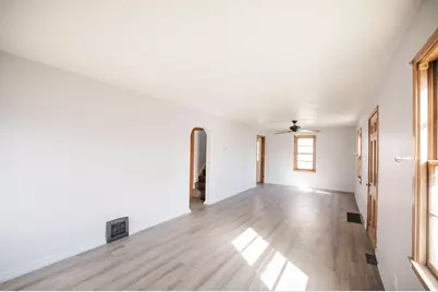 406 W 11th Street, Morris, MN 56267 - Photo 10