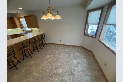323 4th Street SW, Blooming Prairie, MN 55917 - Photo 10