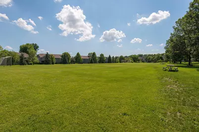 2722 Innsbruck Drive, New Brighton, MN 55112 - Photo 40