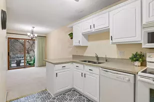 6859 MacBeth Ct, Woodbury, MN 55125 - Photo 10