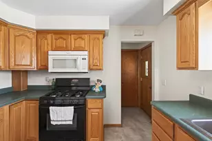 12632 Natchez Ave, Savage, MN 55378 - Photo 6