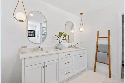 9421 Frederick Avenue, Saint Louis Park, MN 55426 - Photo 12