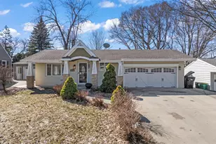 630 23rd St NE, Rochester, MN 55906 - Photo 2