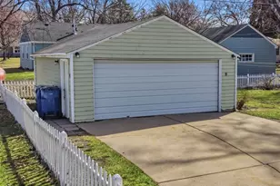 3016 Perry Ave N, Golden Valley, MN 55422 - Photo 44