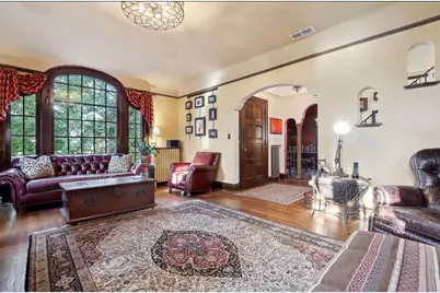 1005 Cedar Lake Road S, Minneapolis, MN 55405 - Photo 10
