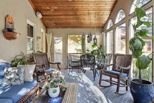 1005 Cedar Lake Rd S, Minneapolis, MN 55405 - Photo 18