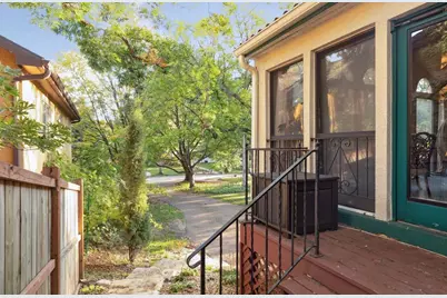 1005 Cedar Lake Road S, Minneapolis, MN 55405 - Photo 20
