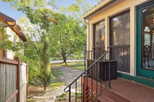 1005 Cedar Lake Rd S, Minneapolis, MN 55405 - Photo 20