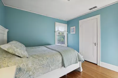 1005 Cedar Lake Road S, Minneapolis, MN 55405 - Photo 30