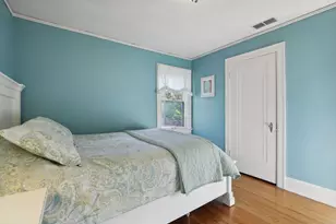 1005 Cedar Lake Rd S, Minneapolis, MN 55405 - Photo 30