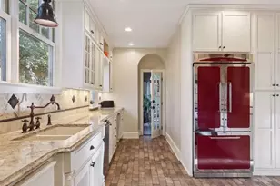 1005 Cedar Lake Rd S, Minneapolis, MN 55405 - Photo 16