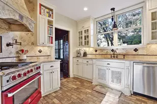 1005 Cedar Lake Rd S, Minneapolis, MN 55405 - Photo 16