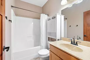 1407 28th St SW, Austin, MN 55912 - Photo 40