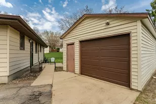 2724 12th Ave NW, Rochester, MN 55901 - Photo 2