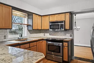 15970 22nd Pl N, Plymouth, MN 55447 - Photo 14