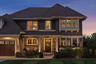 696 Woodland Hill Ct, Medina, MN 55340 - Photo 2