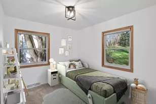 11860 Sunnybrook Rd, Eden Prairie, MN 55347 - Photo 12